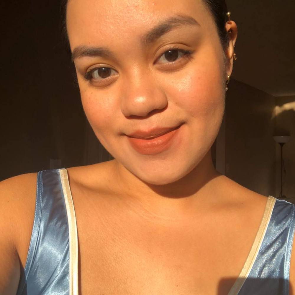 Meet your Posher, Cassandra